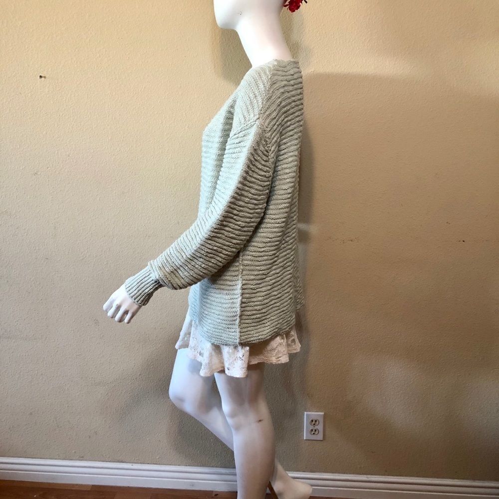 Free People Menace Solid Tunic Sweater Size Small - Picture 3 of 8